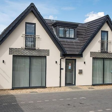 Rosey Lodge -1Bedroom Cousy Flat - Parking, Netflix, Wifi - Close To Blenheim Palace & Oxford - F5 Kidlington Kültér fotó