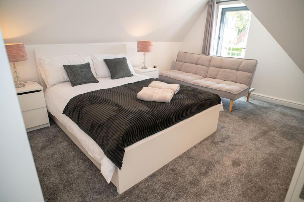 Rosey Lodge -1Bedroom Cousy Flat - Parking, Netflix, Wifi - Close To Blenheim Palace & Oxford - F5 Kidlington Kültér fotó