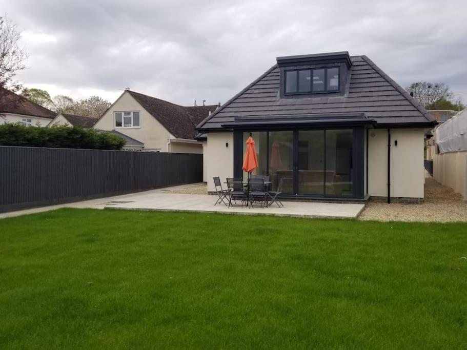 Rosey Lodge -1Bedroom Cousy Flat - Parking, Netflix, Wifi - Close To Blenheim Palace & Oxford - F5 Kidlington Kültér fotó