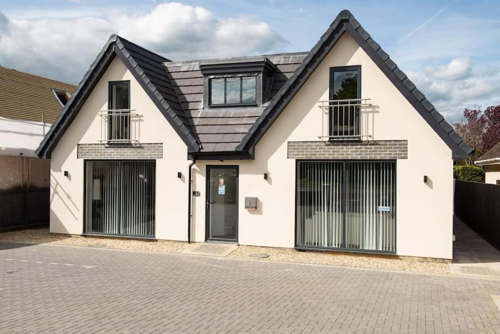 Rosey Lodge -1Bedroom Cousy Flat - Parking, Netflix, Wifi - Close To Blenheim Palace & Oxford - F5 Kidlington Kültér fotó