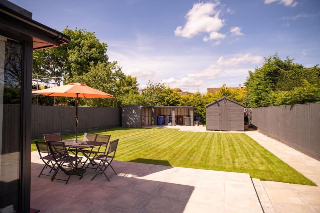 Rosey Lodge -1Bedroom Cousy Flat - Parking, Netflix, Wifi - Close To Blenheim Palace & Oxford - F5 Kidlington Kültér fotó